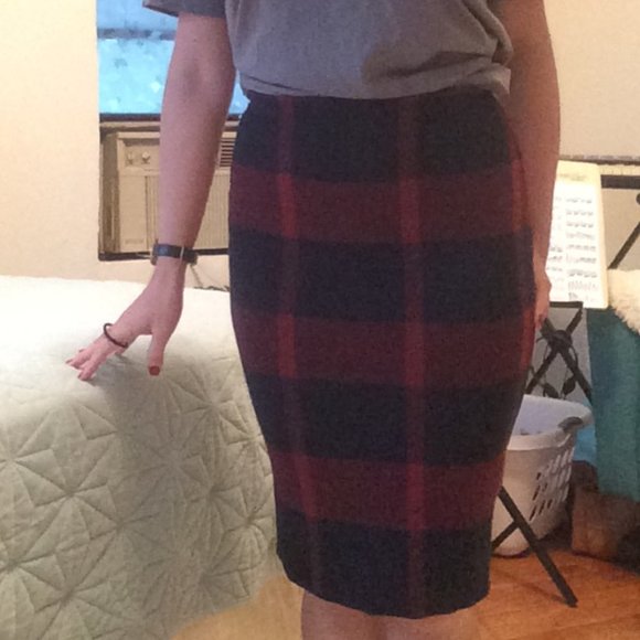 Plaid Pencil Skirt - Picture 3 of 4